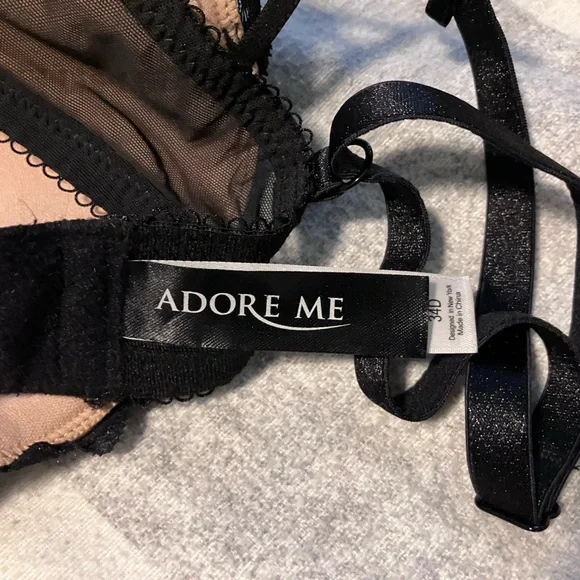 Sexy black lace bra with lace up accents! - Picture 4 of 4